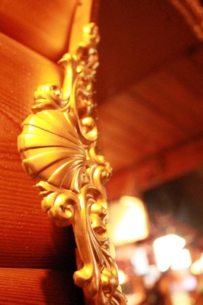 81　鏡　オーバル型　洋風装飾　デザイン　ロココ調　真鍮　フレーム　アイアン
